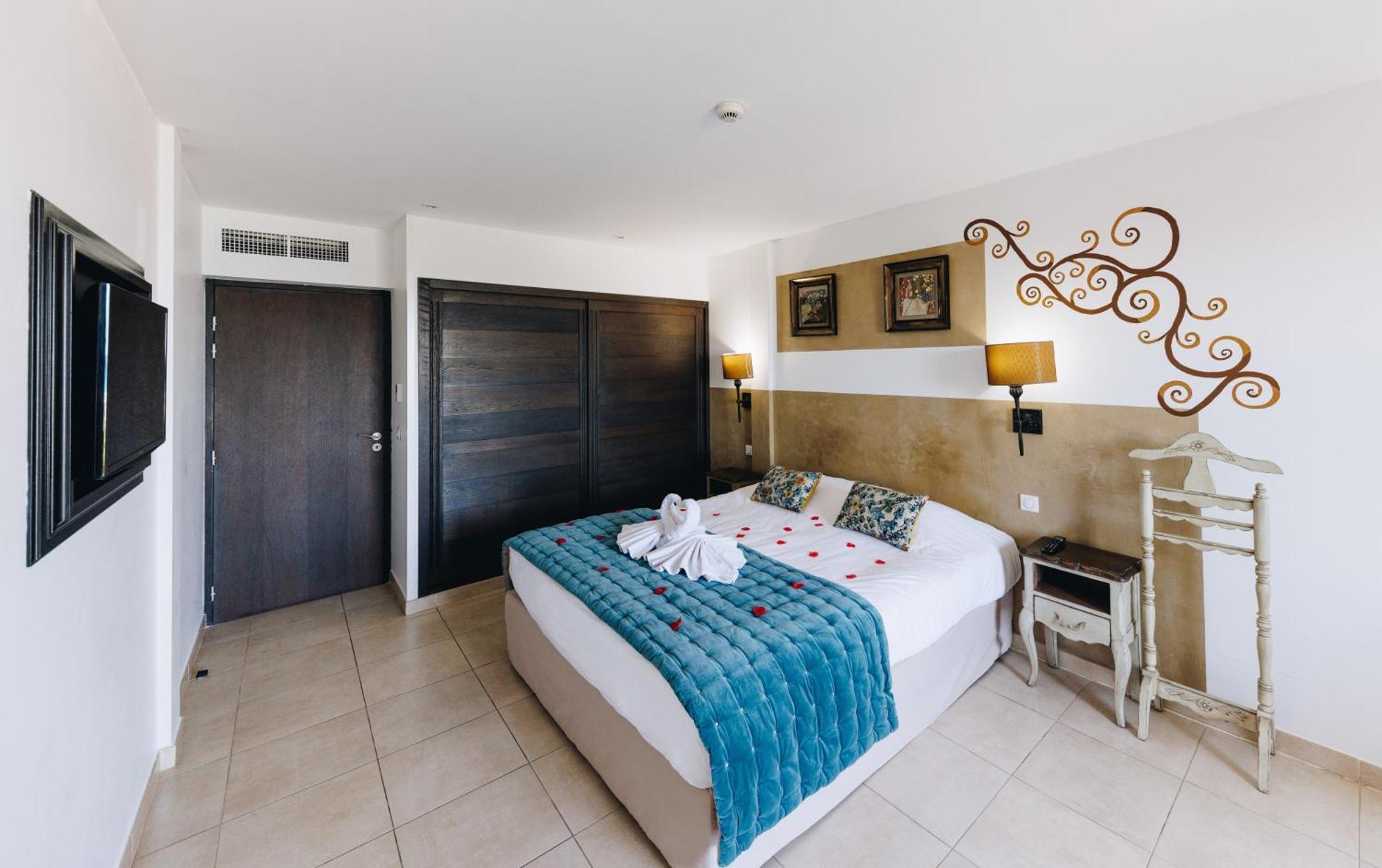 Hotel Liberata & Spa LʼÎle-Rousse Δωμάτιο φωτογραφία