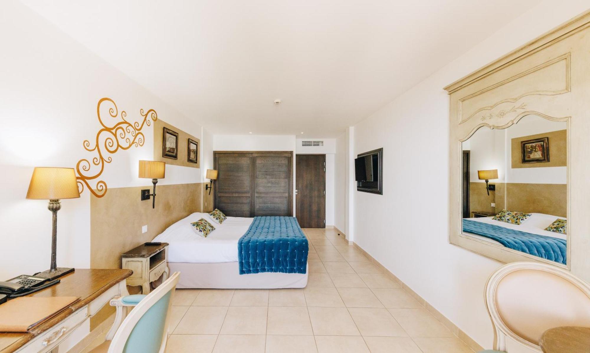 Hotel Liberata & Spa LʼÎle-Rousse Δωμάτιο φωτογραφία