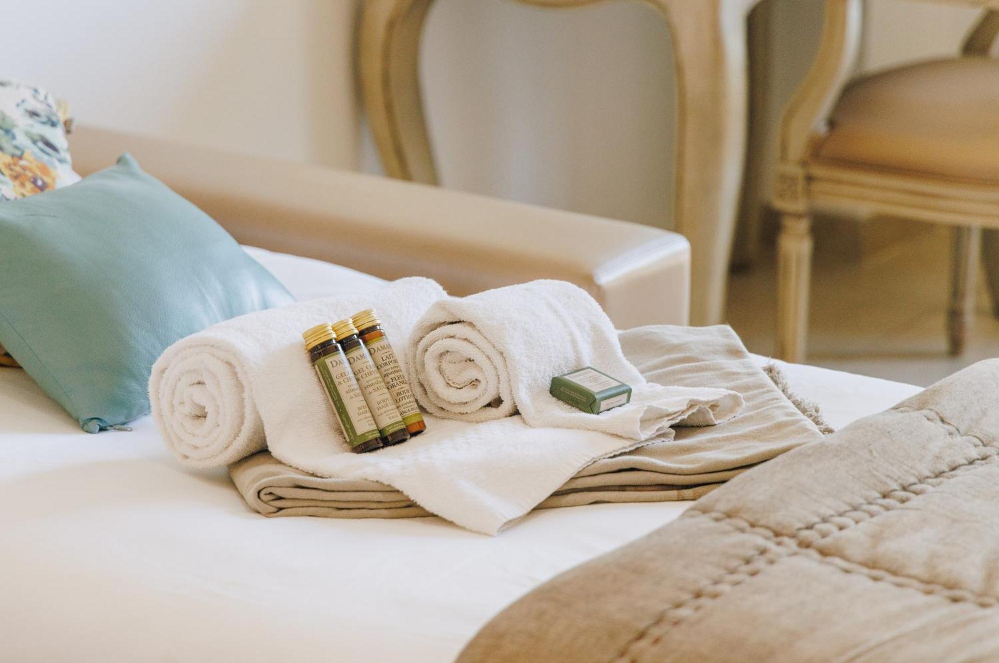 Hotel Liberata & Spa LʼÎle-Rousse Δωμάτιο φωτογραφία