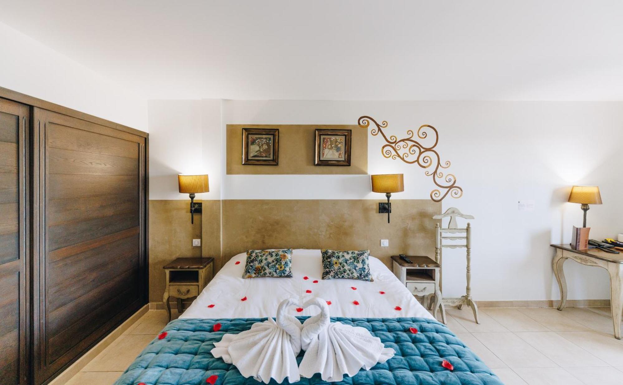 Hotel Liberata & Spa LʼÎle-Rousse Δωμάτιο φωτογραφία